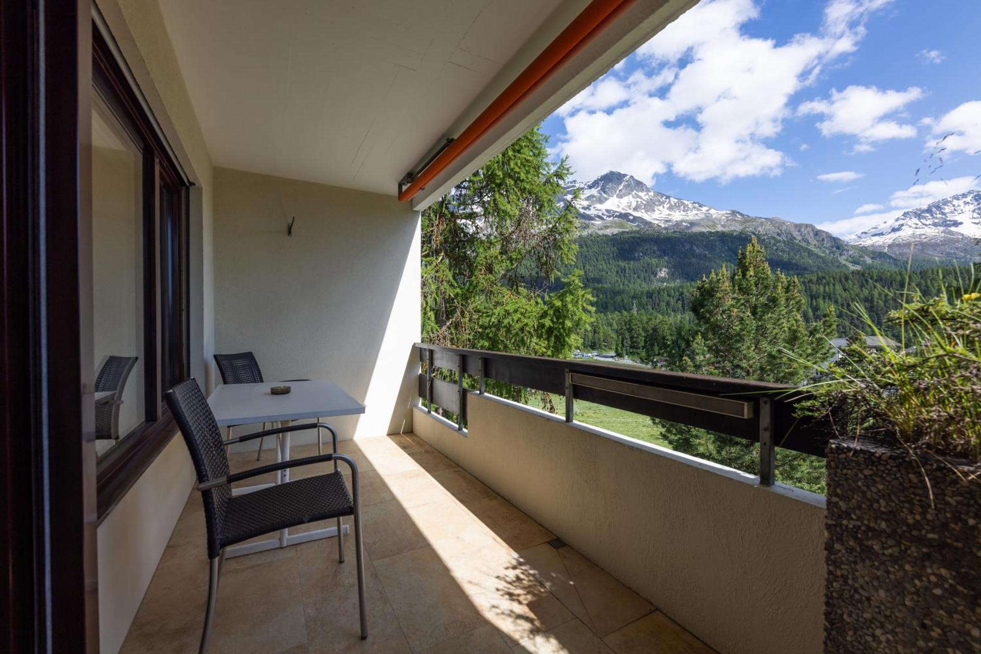 Cosy Apartment Facing Piz Rosatsch Svatý Mořic Exteriér fotografie