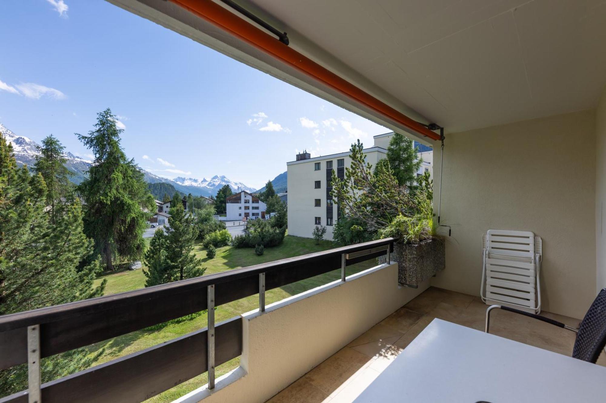Cosy Apartment Facing Piz Rosatsch Svatý Mořic Exteriér fotografie